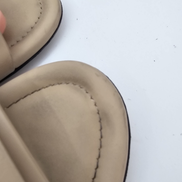 Fendi Baguette FF Leather Sandals Tan Size 39 (US 8.5) - Picture 11 of 15